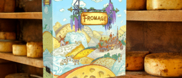 Illustration colorée du jeu "Fromage", avec des champs verdoyants, des meules de fromage géantes et une ambiance de gestion stratégique, idéale pour les amateurs de jeux de société.