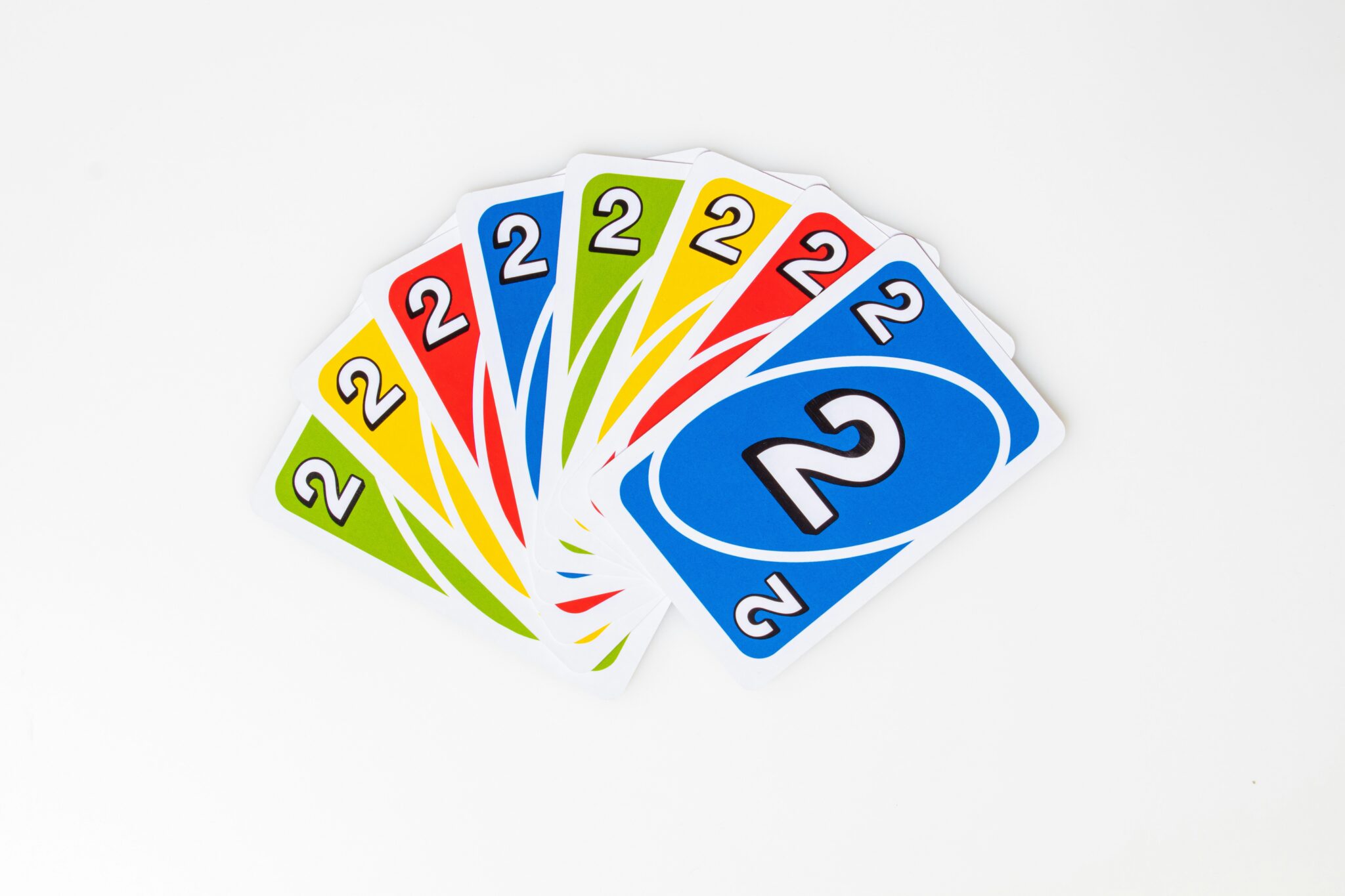 Comment jouer au jeu de cartes Uno et gagner toutes les parties ?